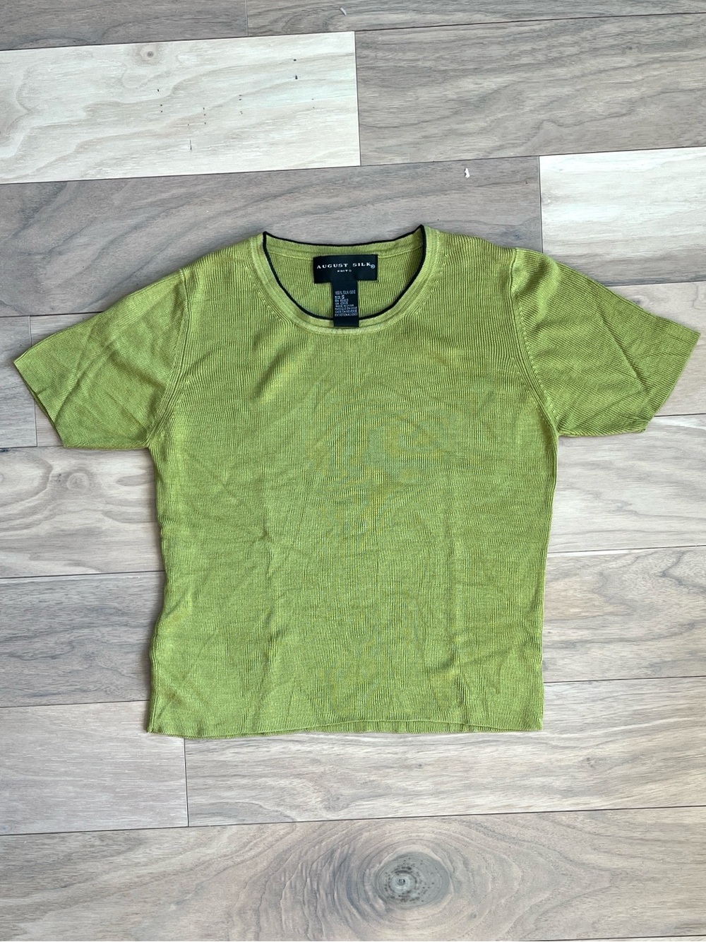August Silk Green Short Sleeve Top 100% Silk Knit Size S